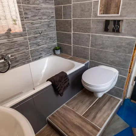 #213 Lux-room - Zentrum - Naehe Duesseldorf Messe Mit Netflix & Prime