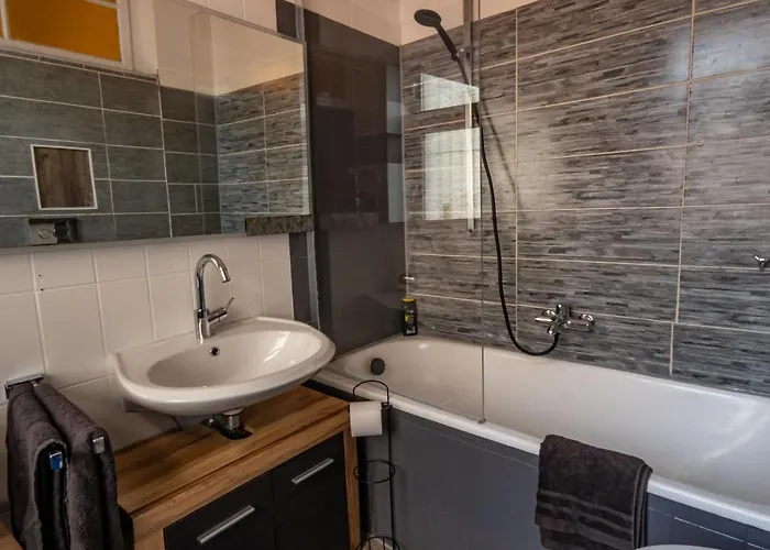 Apartmán #213 Lux-room - Zentrum - Naehe Duesseldorf Messe Mit Netflix & Prime Neuss